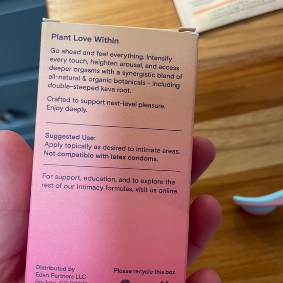 Foriv intimacy oil - new - Picture 2 of 4